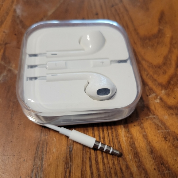 Apple earbuds - Picture 3 of 4